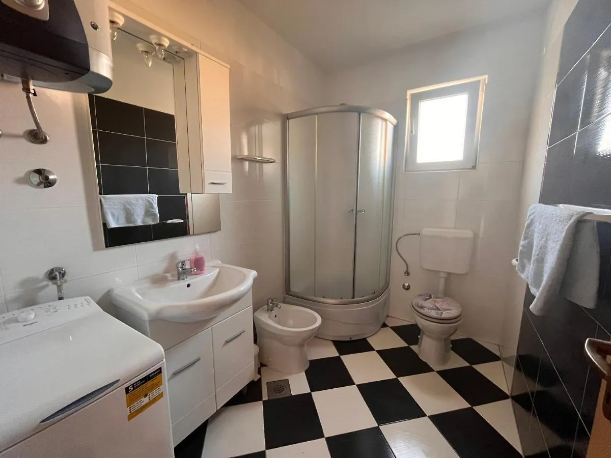 Apartment Nara Premantura Kroatië