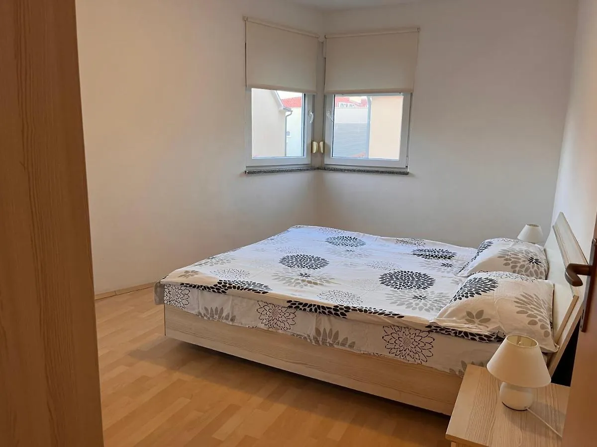 Apartment Nara بريمونتيرا كرواتيا